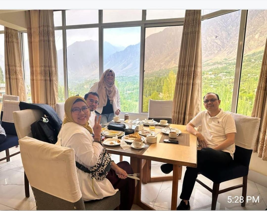 Hilltop Hotel, Hunza Karimabad  Εξωτερικό φωτογραφία