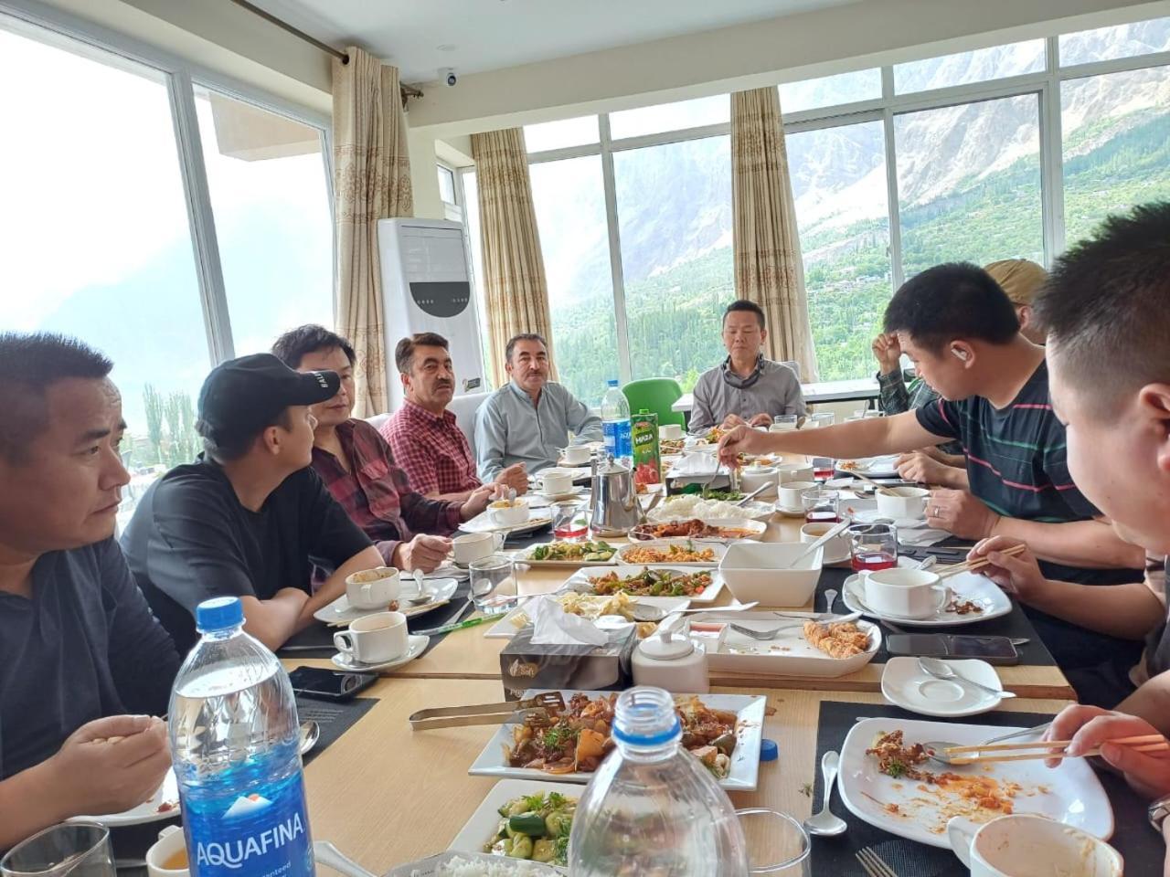 Hilltop Hotel, Hunza Karimabad  Εξωτερικό φωτογραφία