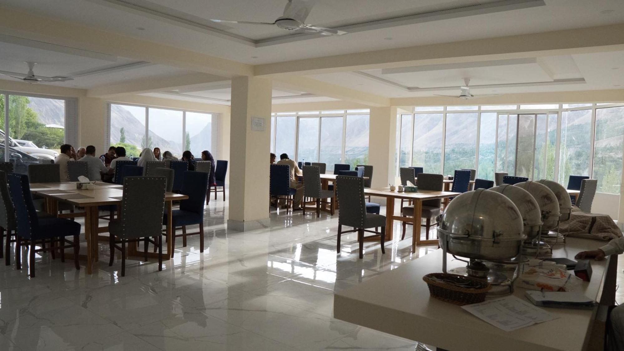 Hilltop Hotel, Hunza Karimabad  Εξωτερικό φωτογραφία