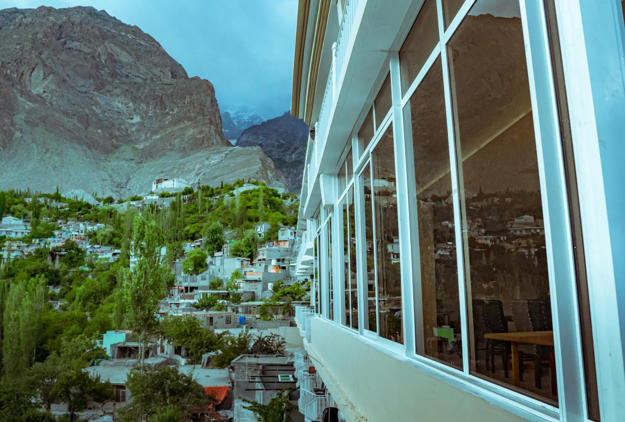 Hilltop Hotel, Hunza Karimabad  Εξωτερικό φωτογραφία